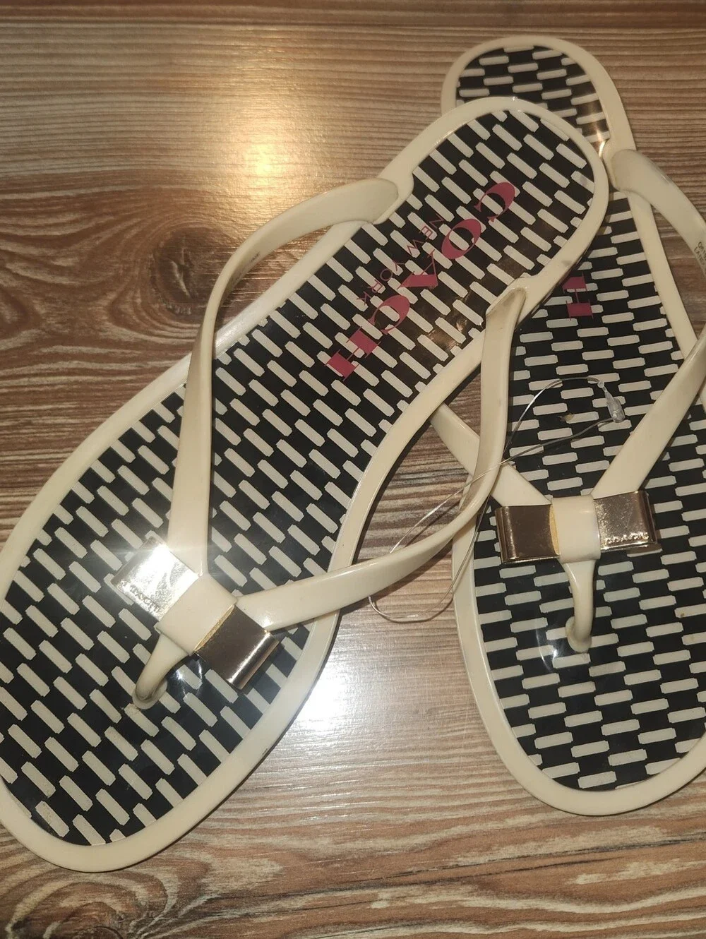 Coach Landon Cream Jelly Flip Sandals with Black Patterned Footbed Size 7b